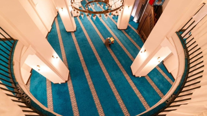 YAZAR-FOTOĞRAFÇI MUHAMMET MUSAB GÜMÜŞ'E BİR ÖDÜLDE GEMLİK BELEDİYESİNDEN